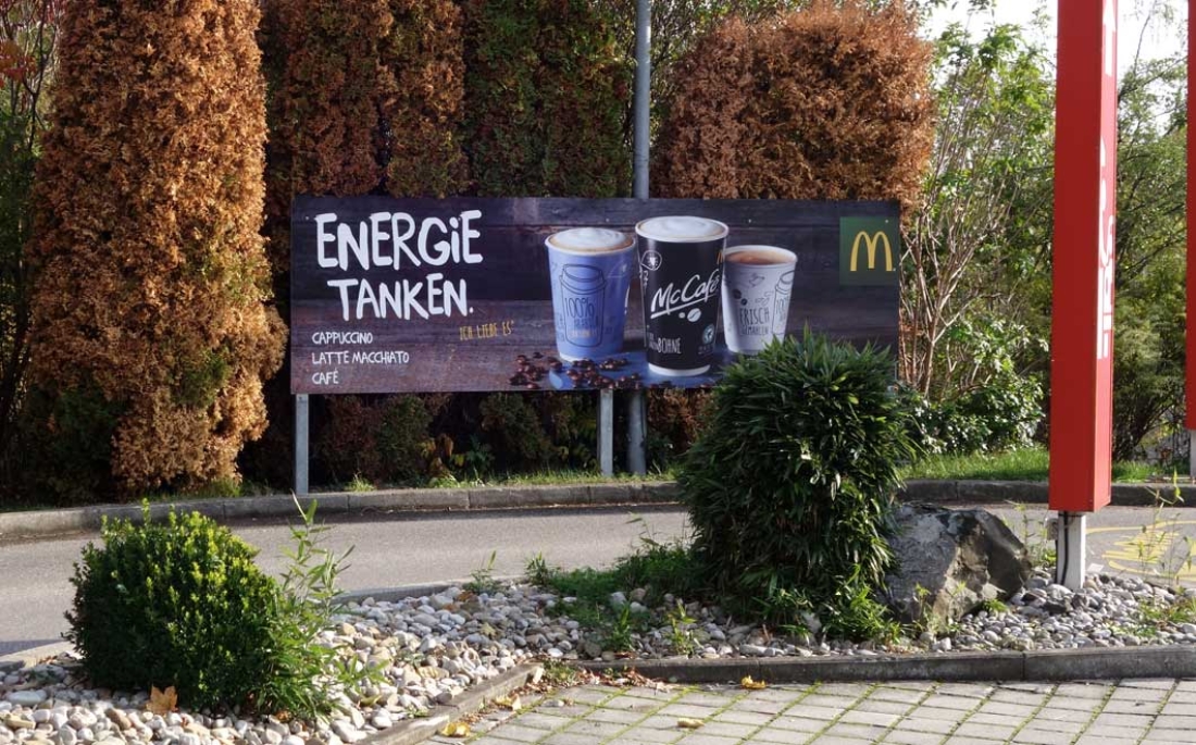 Schild am McDonalds Landsberg